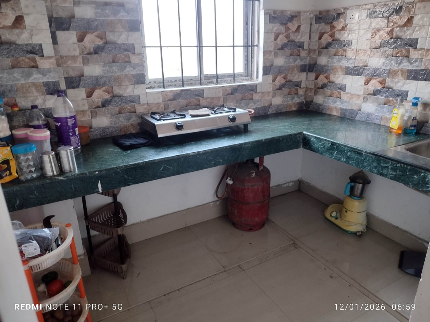 Semi Furnished 2bhk in Hatigaon, Guwahati, Assam, India for Rent